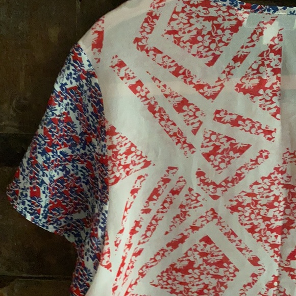 3/$28 Cabi abstract print Coquertte tee top blouse - Picture 10 of 11